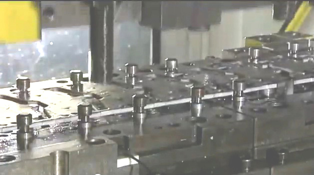 Ferramentas usando prensas BRUDERER de até 800 toneladas